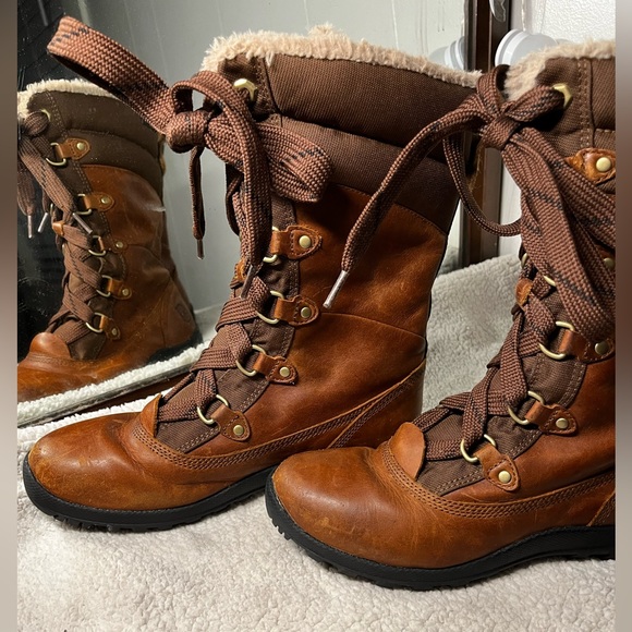 Women’s Timberland Mount Hope Boots - Tobacco Forty Leather - Insulated Lace Up - Picture 3 of 7